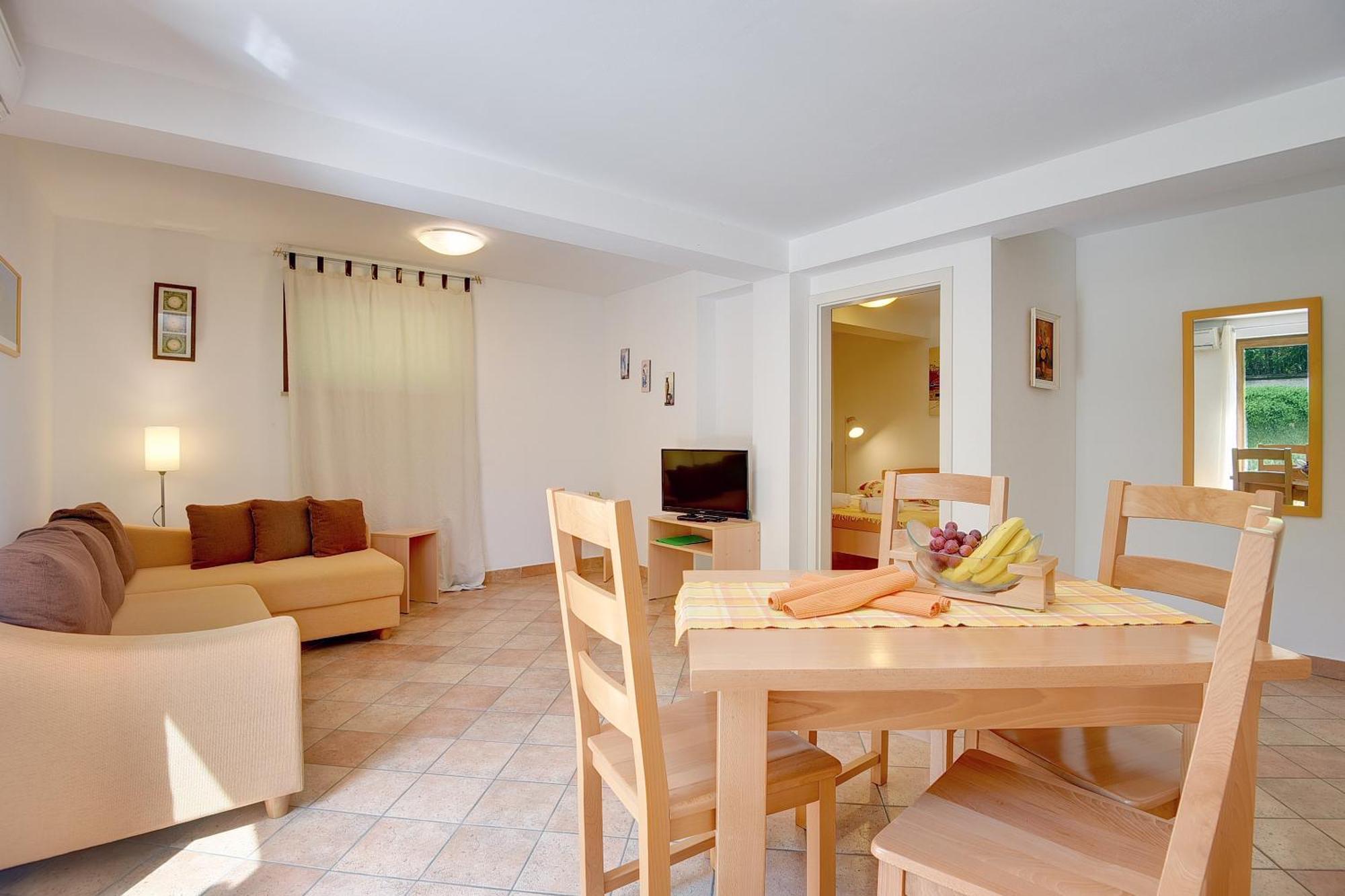 Apartments Buic Винкуран Екстериор снимка